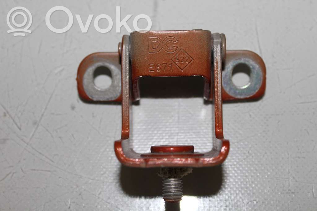 Renault Captur Tailgate/trunk/boot hinge 