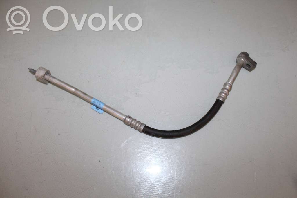Ilmastointilaitteen putki (A/C)   1898621,F1F119N601HC