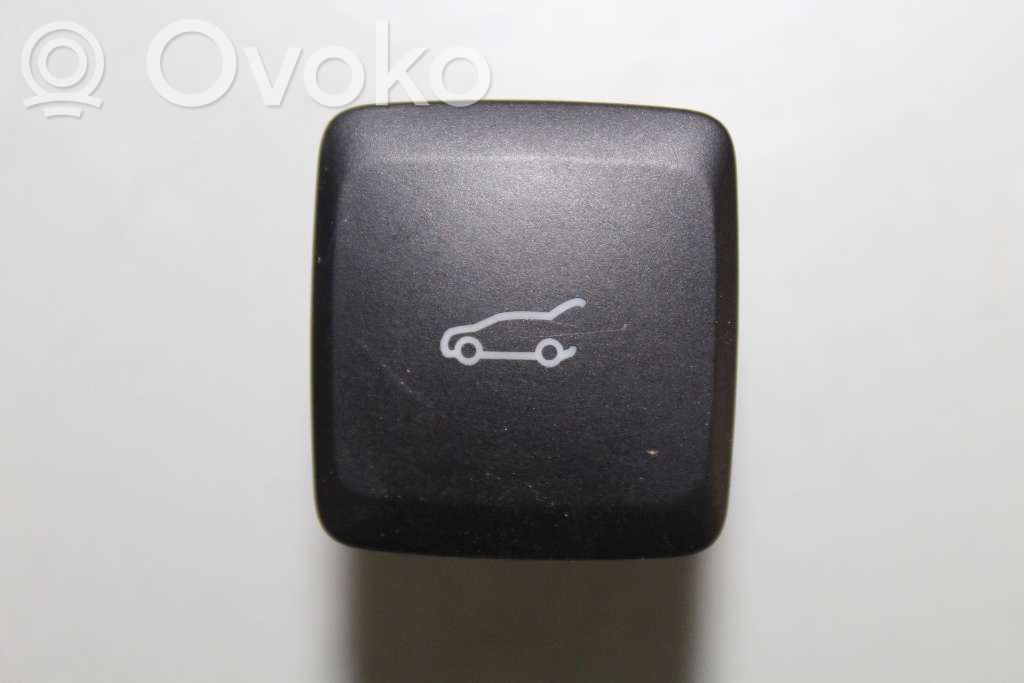 Ford Mondeo MK V Tailgate/boot open switch button 
