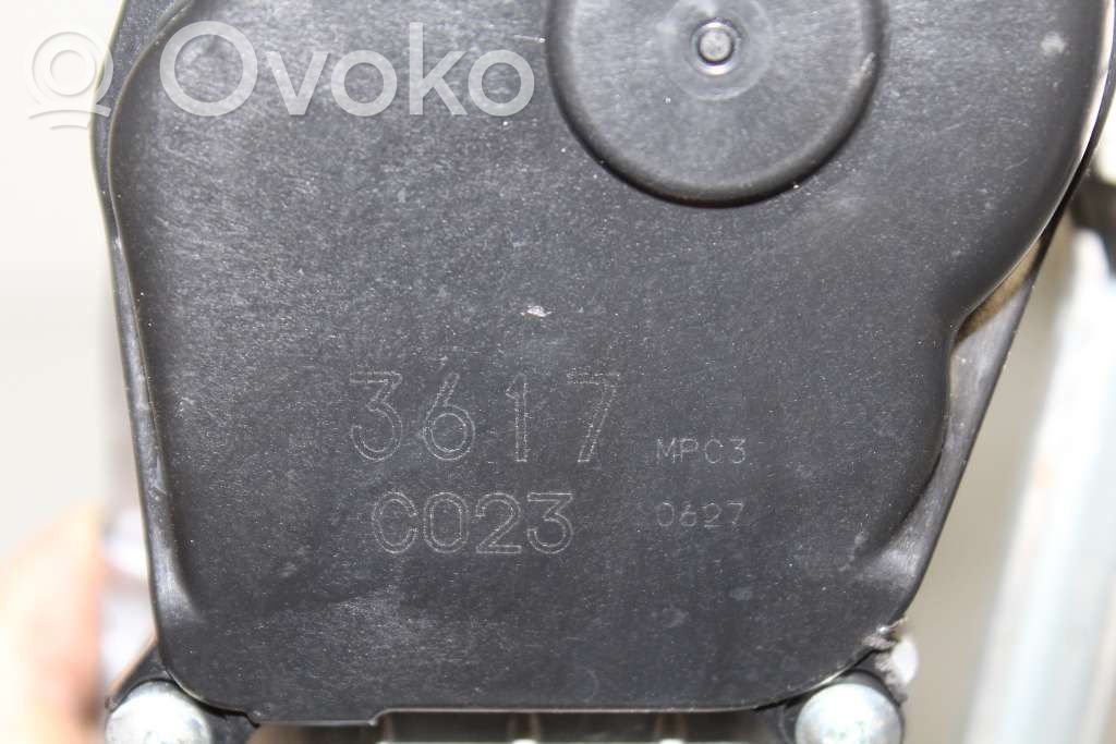 Nissan Note (E12) Двигатель стеклоочистителей 
