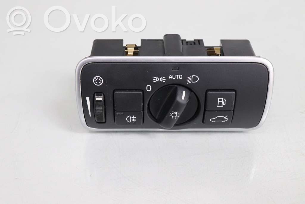 Light switch   31443839,31443839,31443839