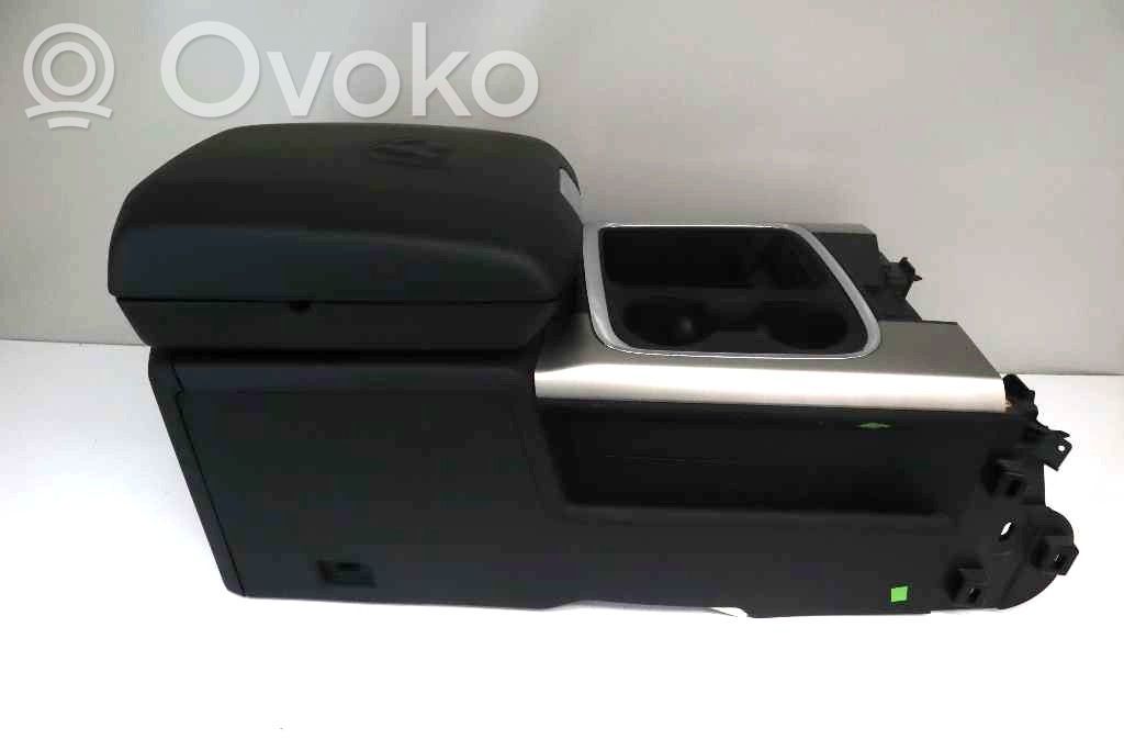 Armrest   1NN14DX9AB,5NB15DX9AC