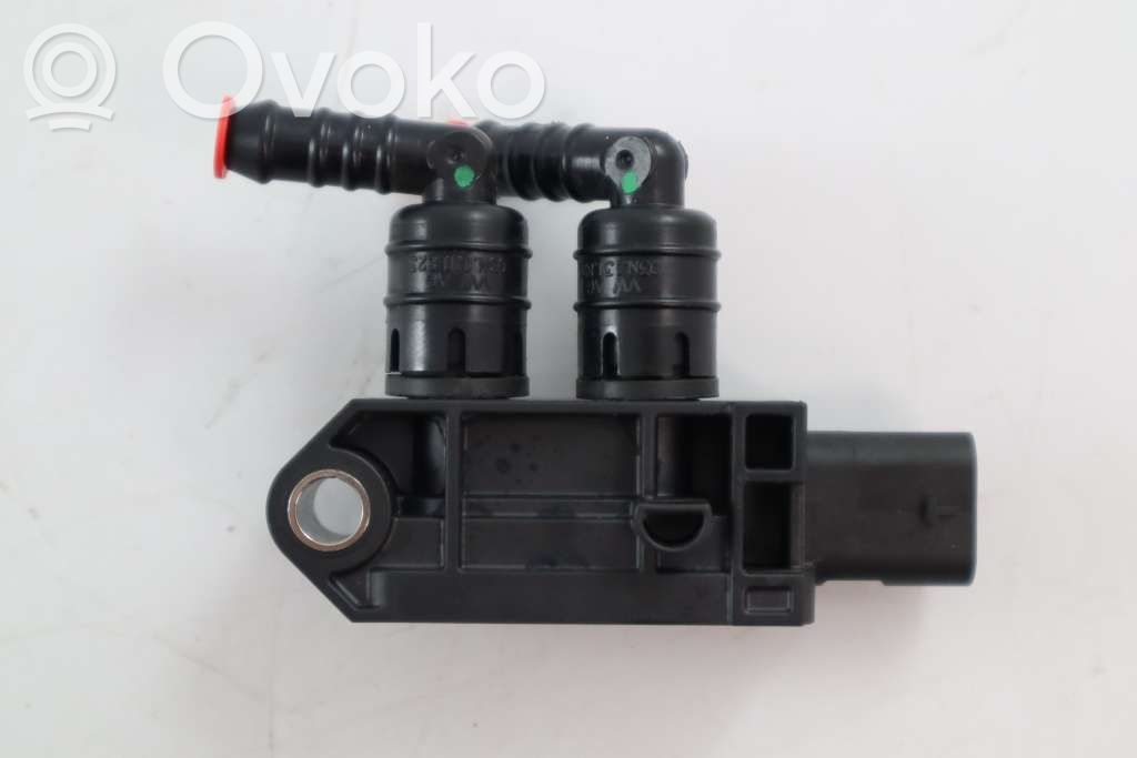 Volkswagen PASSAT B8 Abgastemperatursensor 