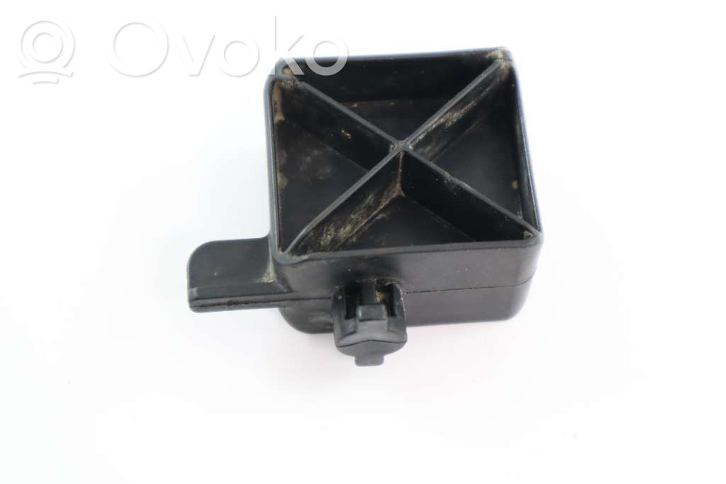 Radiator support slam panel bracket   30723362