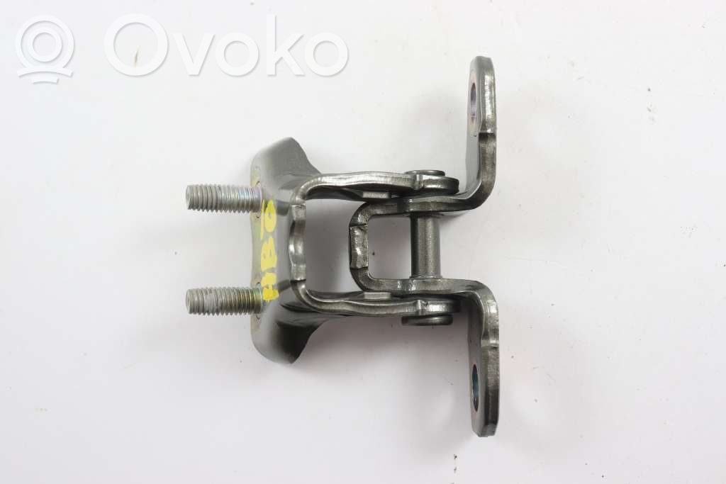 Mitsubishi L200 Rear door upper hinge 