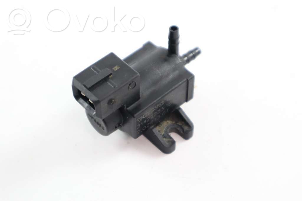 Válvula de vacío   31422233,70261301,31422233