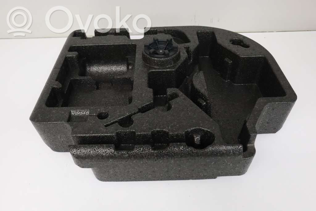 Volvo XC60 Tool box 