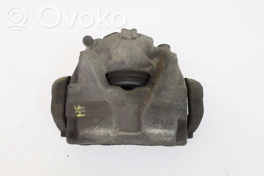 Renault Captur Front brake caliper 