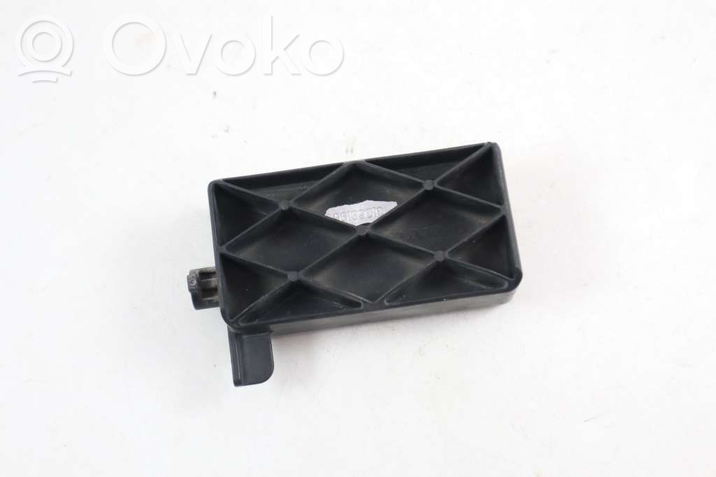 Radiator support slam panel bracket   31368196,31368196