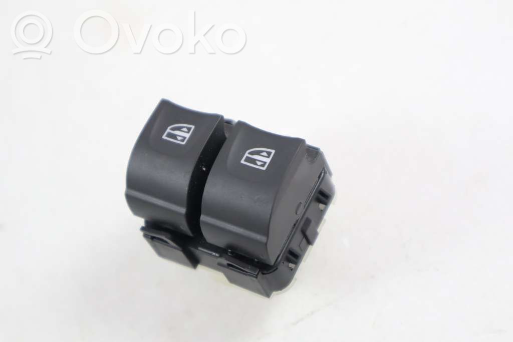 Renault Trafic III (X82) Electric window control switch 