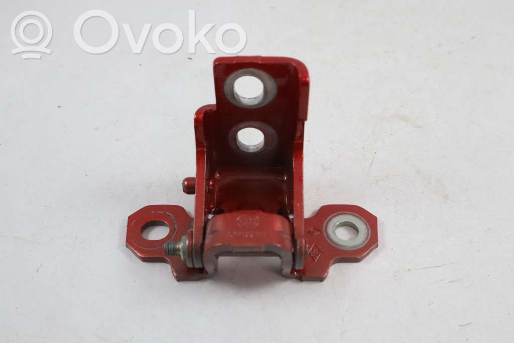 Renault Captur Front door upper hinge 