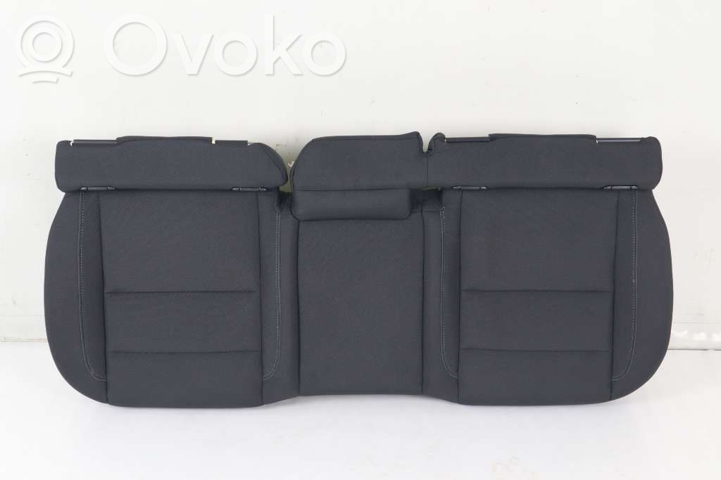 Volvo XC40 Takaistuin 