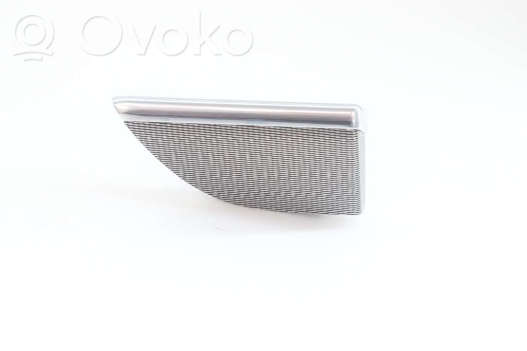 Volvo XC90 Dekoratyvinė apdailos juostelė 