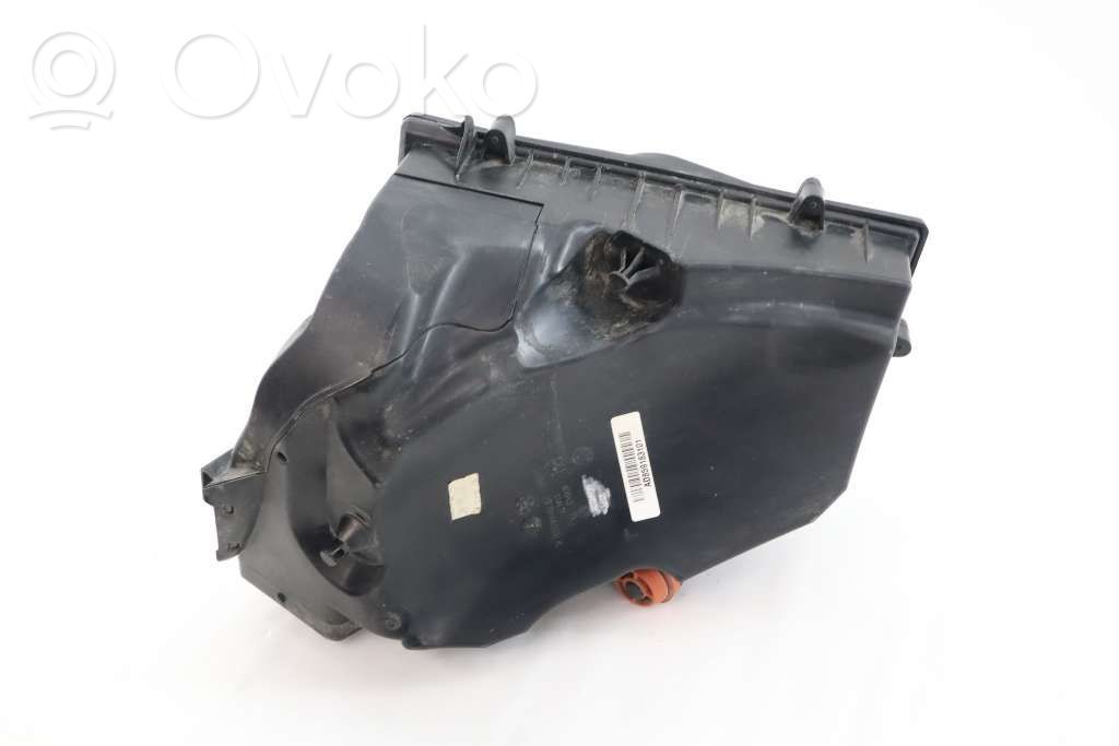 BMW 5 G30 G31 G38 Obudowa filtra powietrza 