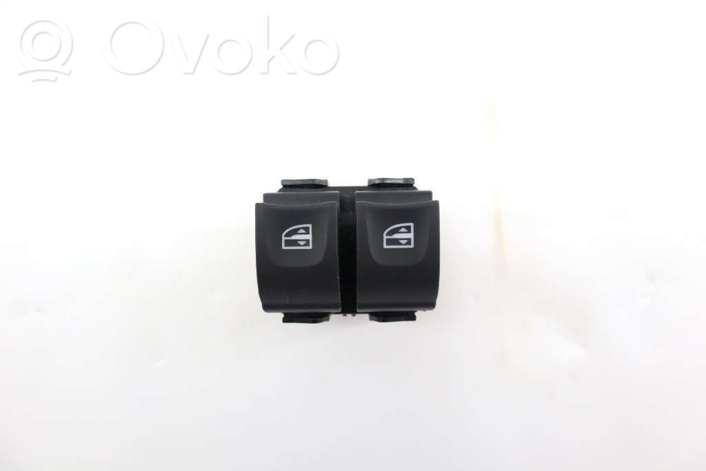 Dacia Duster II Electric window control switch 