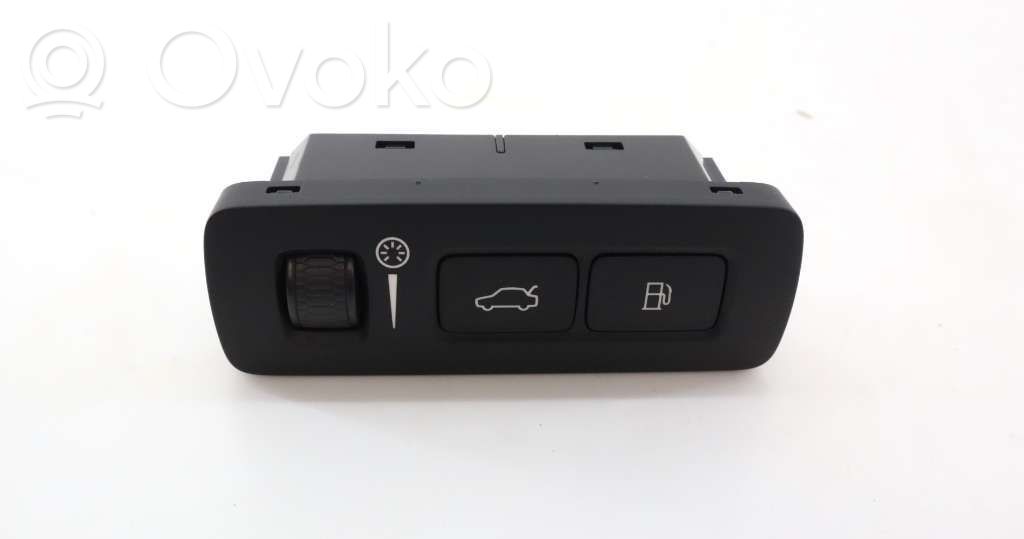 Tailgate/boot open switch button   31443874,31443874