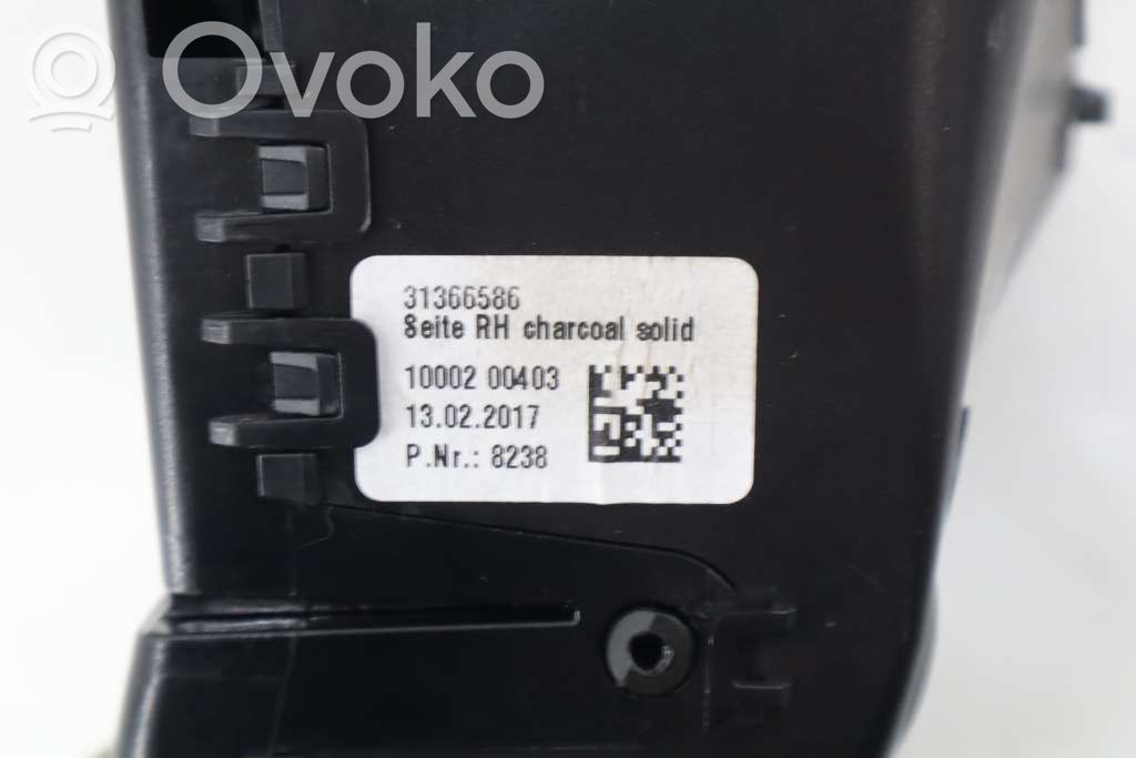 Volvo S90, V90 Dysze / Kratki środkowego nawiewu deski rozdzielczej 