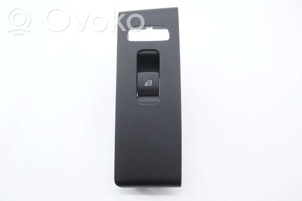 Electric window control switch   31456060,32274180,31456060