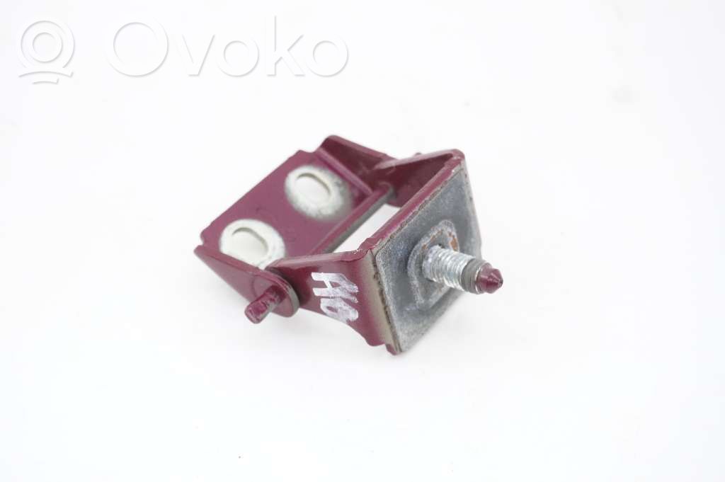 Ford Fiesta Tailgate/trunk/boot hinge 