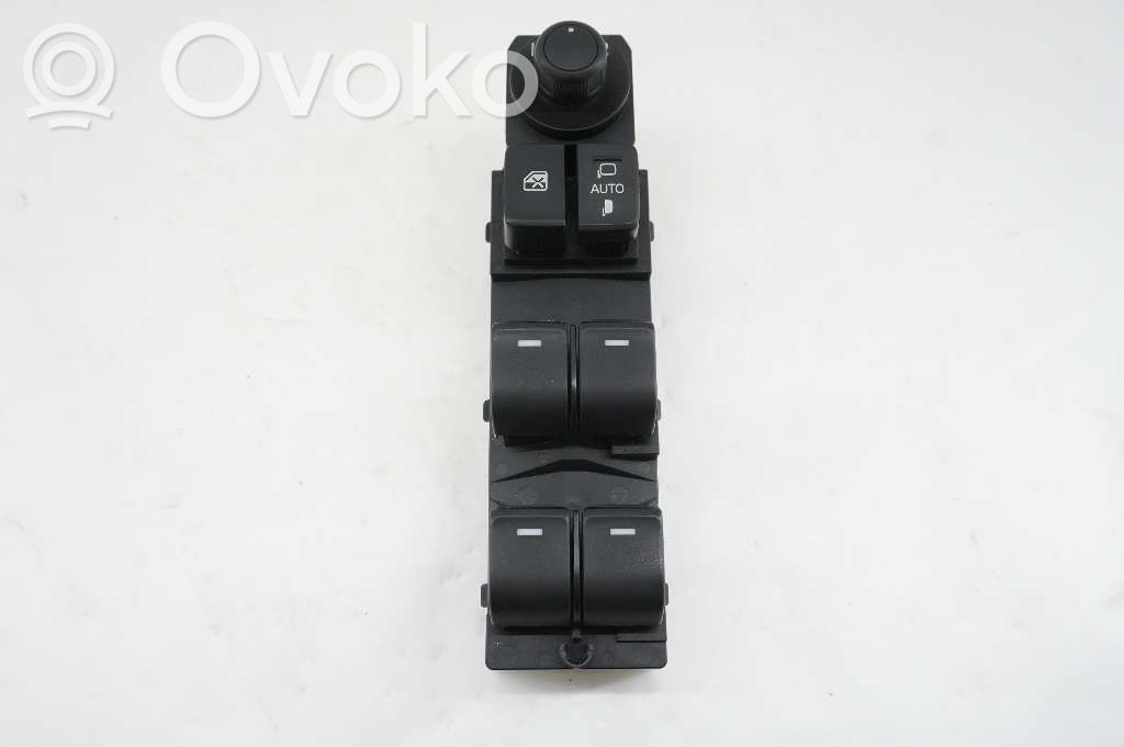 Mazda 3 III Electric window control switch 
