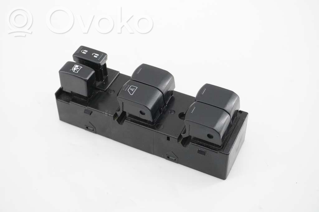 Subaru XV I Electric window control switch 