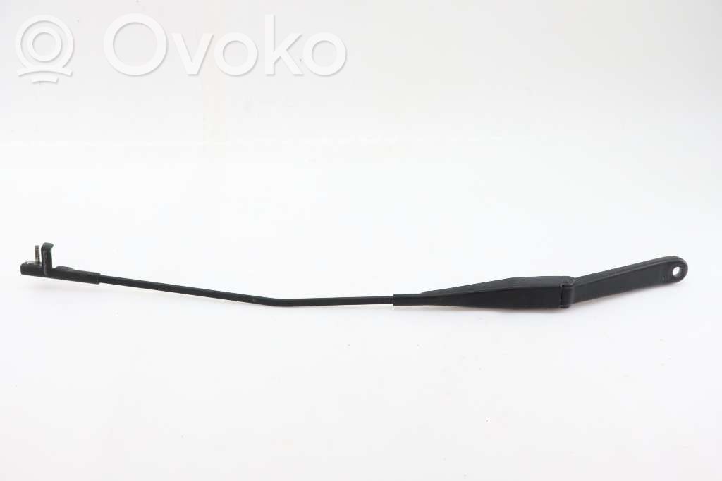 Ford Focus Front wiper blade arm 