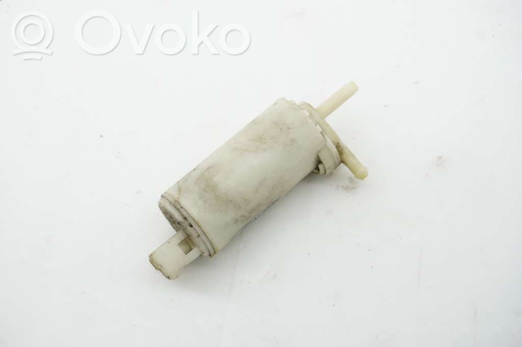 Volvo 940 Windscreen/windshield washer pump 