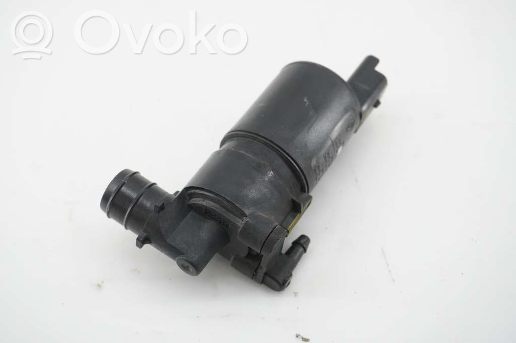 Dacia Dokker Windscreen/windshield washer pump 