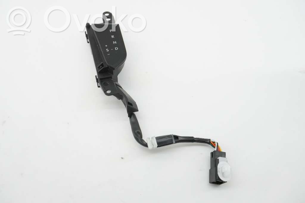 Lexus UX Gear shift selector indicator 