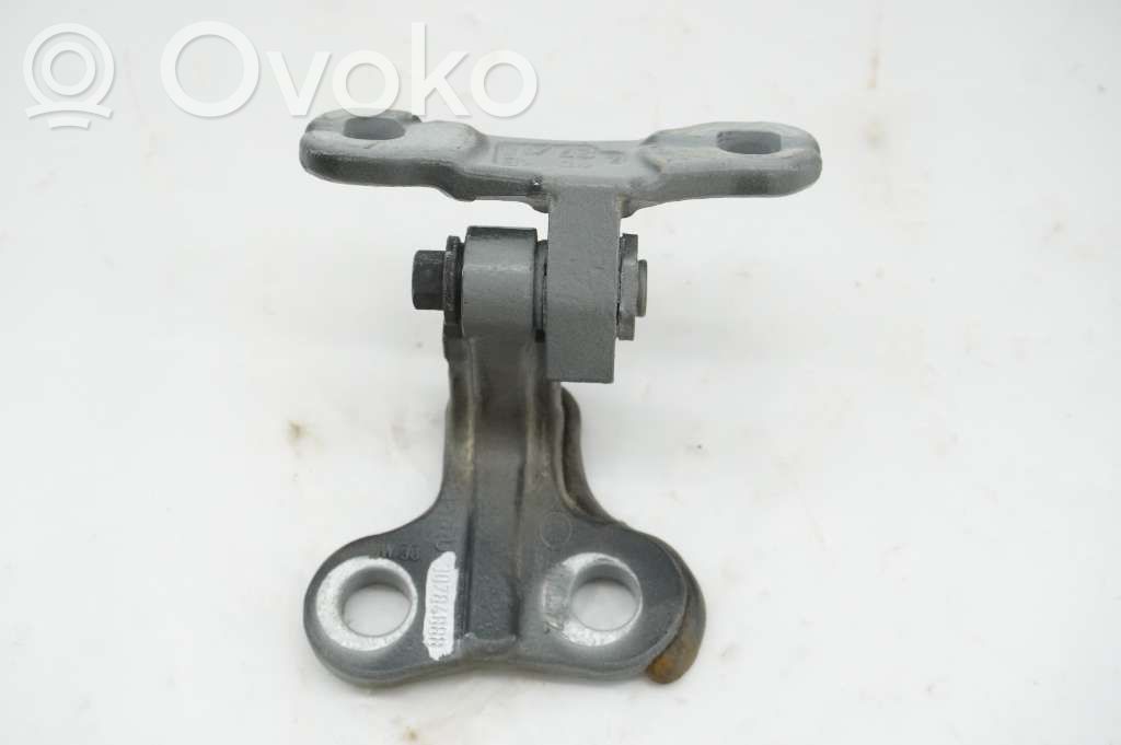 Volvo V50 Front door upper hinge 