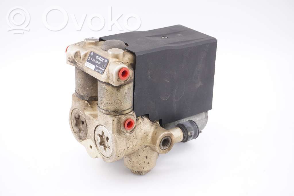 Volvo 740 ABS Blokas 