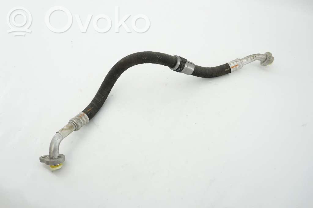 Ilmastointilaitteen putki (A/C)   32226736,32226905