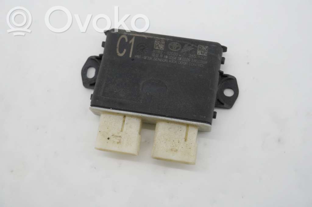 Toyota Corolla E210 E21 Tailgate/trunk control unit/module 