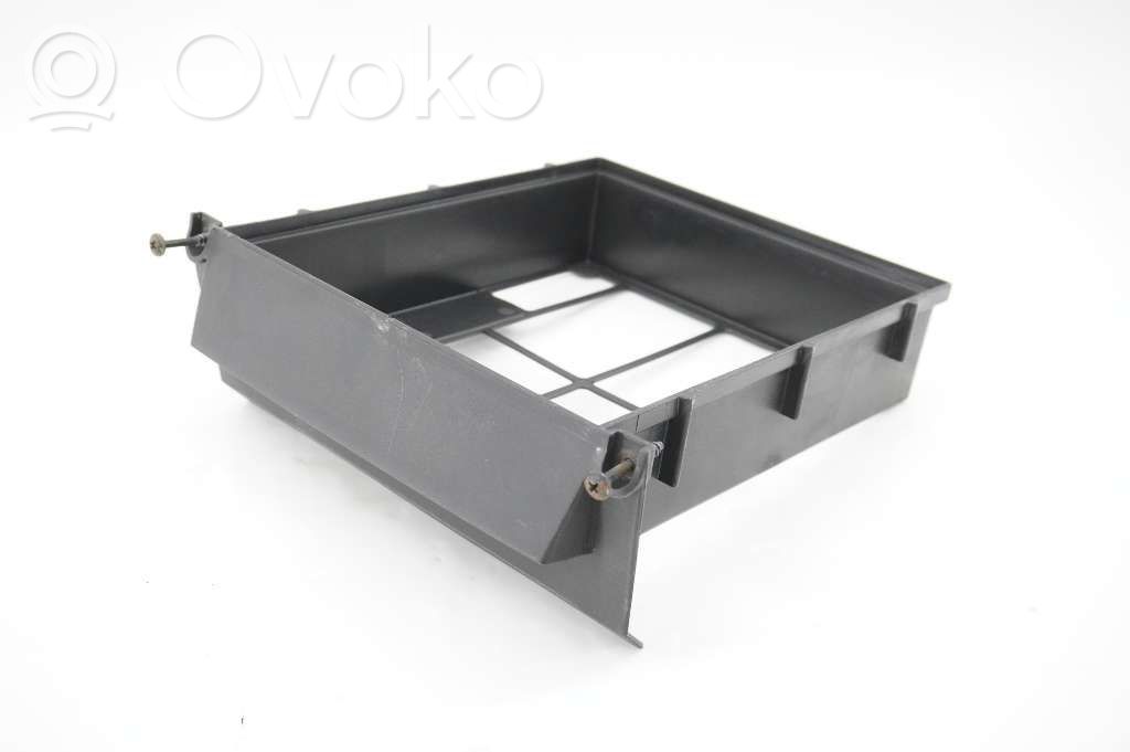 Volvo V50 Air filter box 