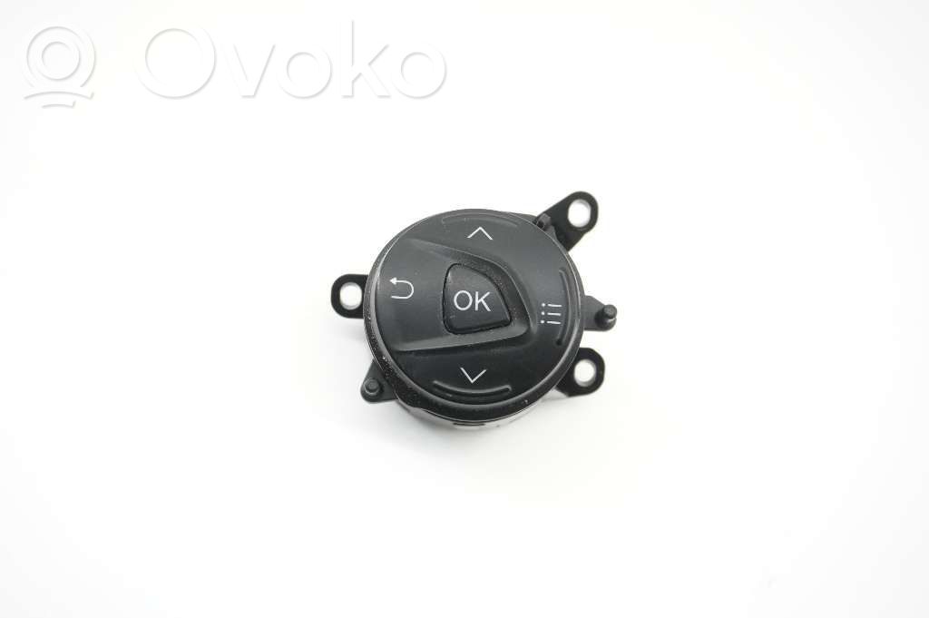Ford Transit -  Tourneo Connect Pulsanti/interruttori sul volante 