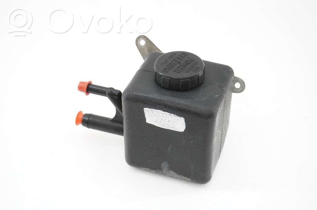 Volvo 240 Ohjaustehostimen nestesäiliö 