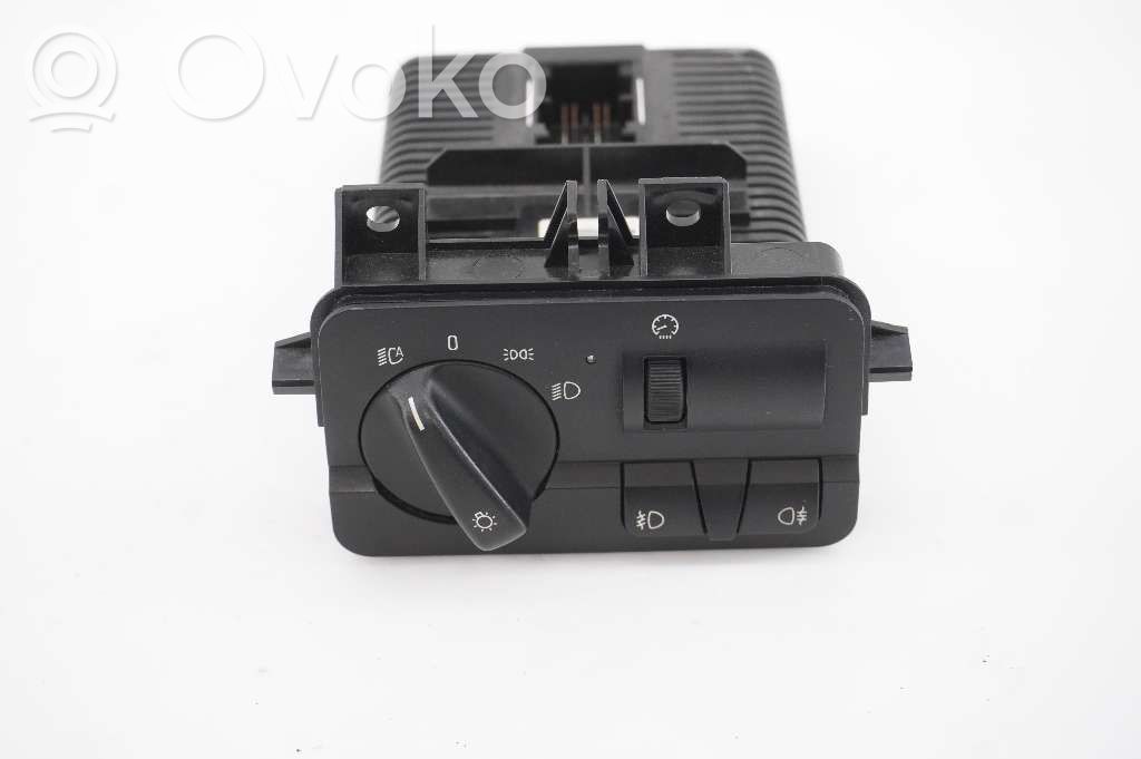 Light switch   61319133021,532228824,6925082