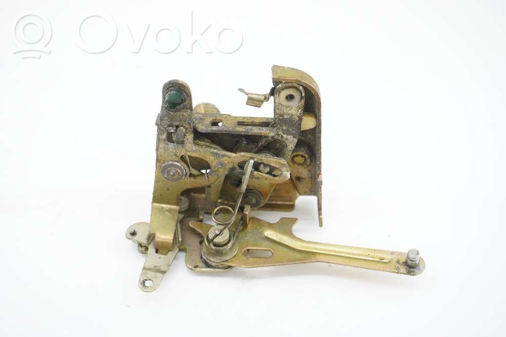 Volvo 740 Front door lock 