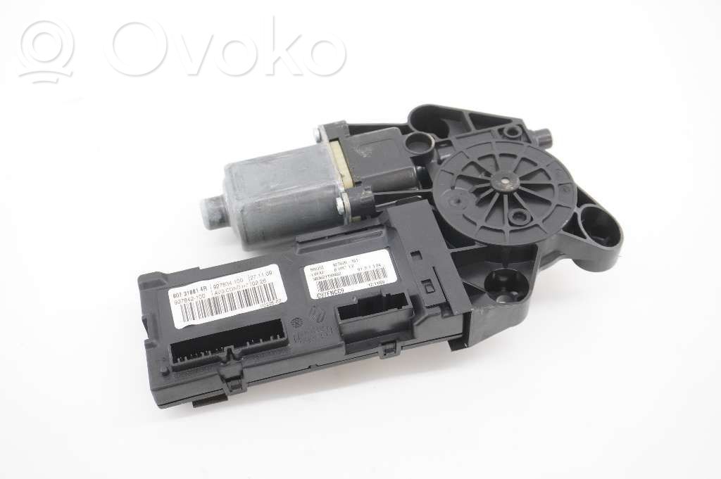 Renault Megane III Silnik regulatora szyby drzwi przednich 