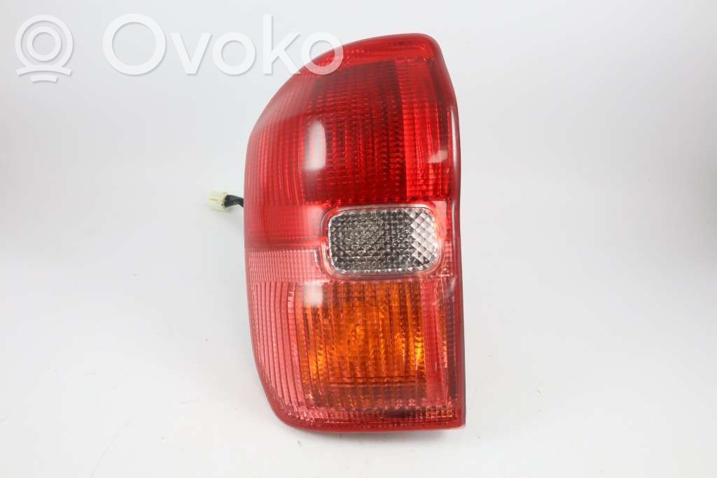 Toyota RAV 4 (XA20) Luci posteriori 