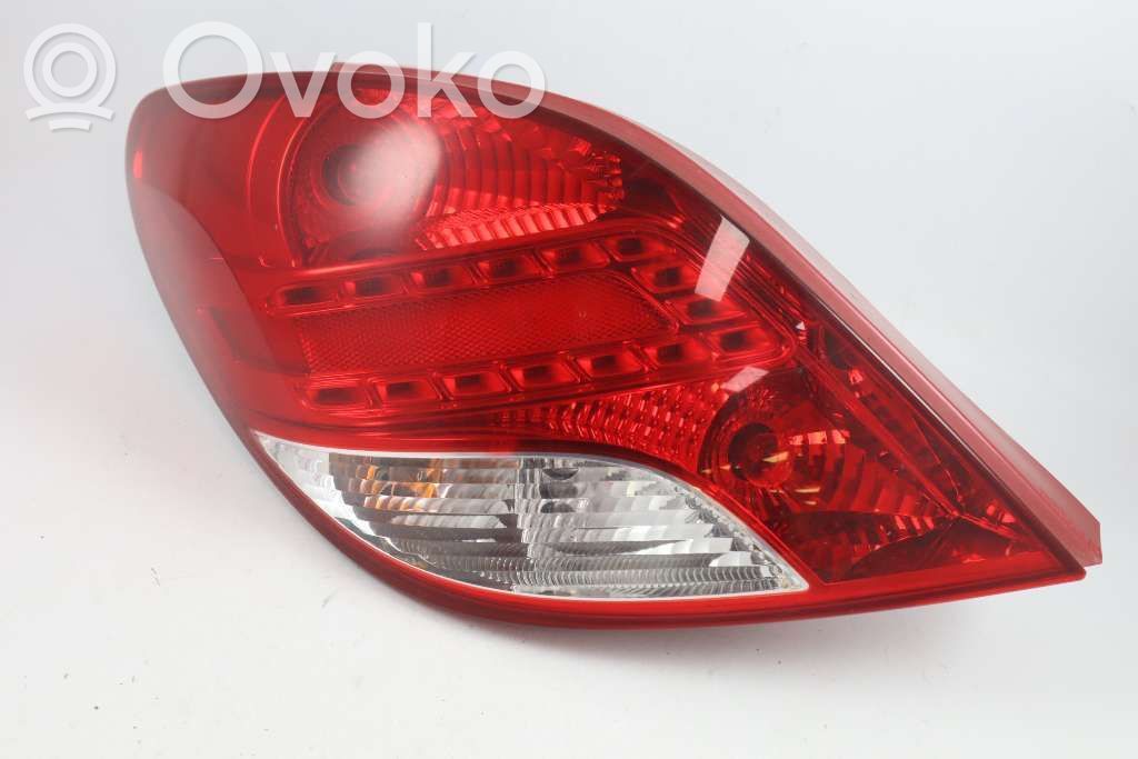Peugeot 207 Lampă spate în caroserie 