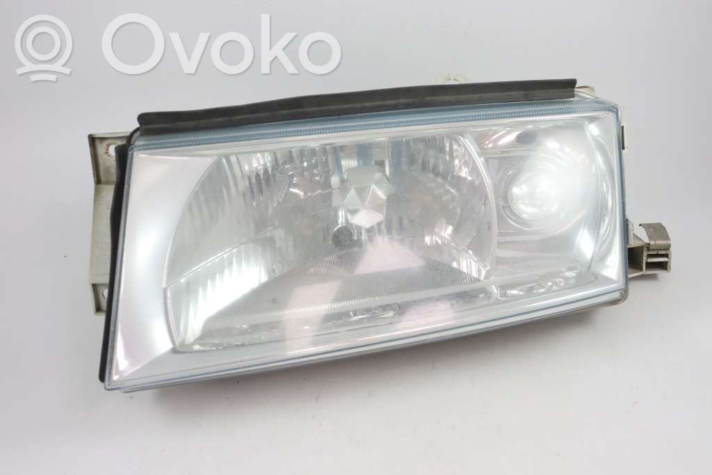 Skoda Octavia Mk1 (1U) Faro/fanale