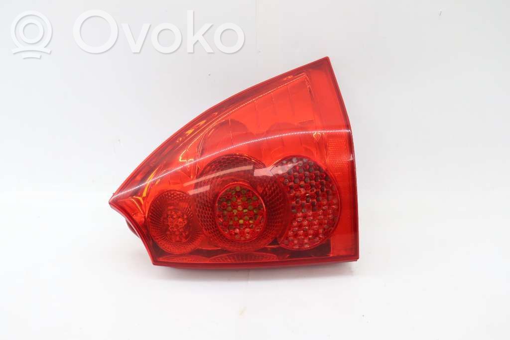 Peugeot 307 Aizmugurējais lukturis virsbūvē 