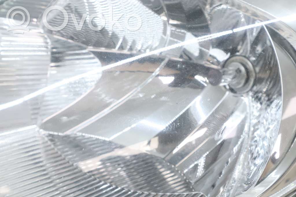 Nissan Primastar Phare frontale 