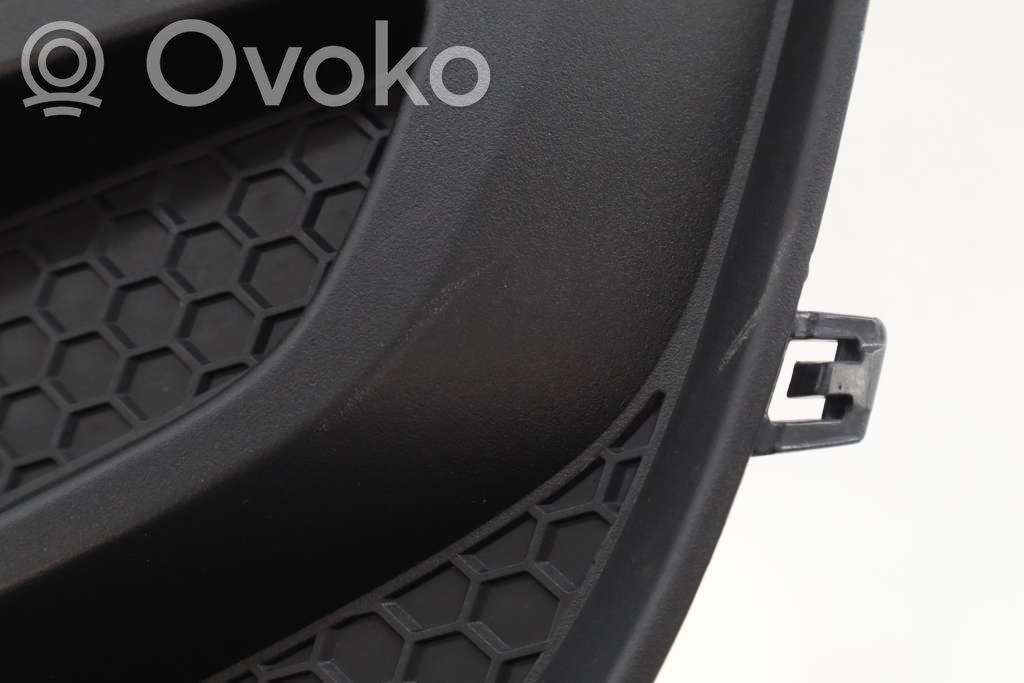 Opel Corsa D Verkleidung Nebelscheinwerfer / Gitter vorne 