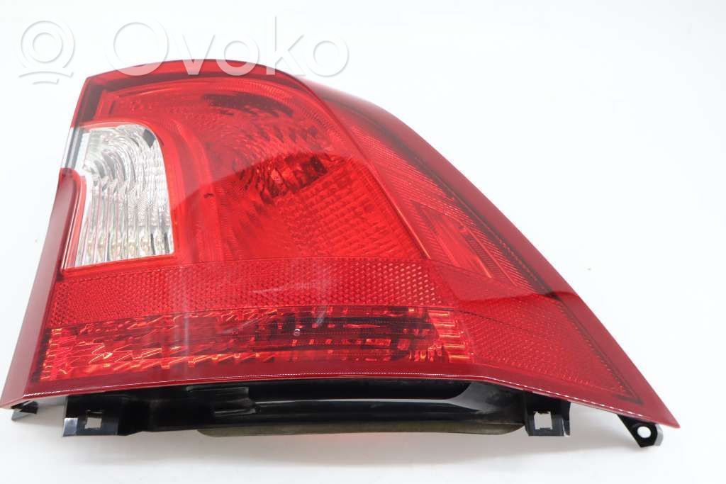 Volvo S60 Feux arrière / postérieurs