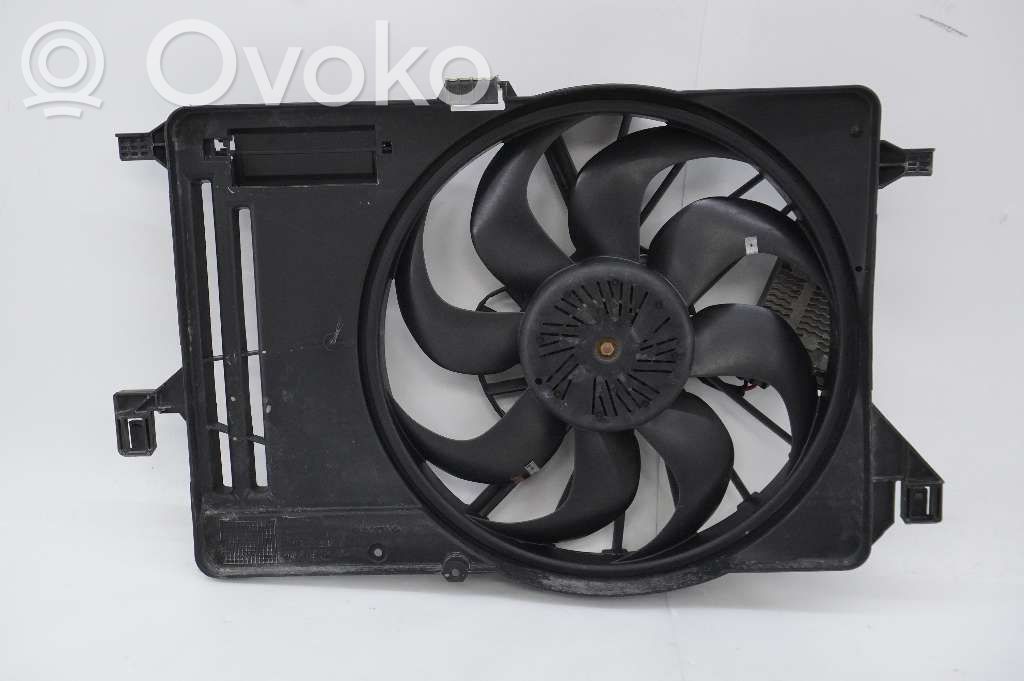 Ford C-MAX II Elektrisks radiatoru ventilators 