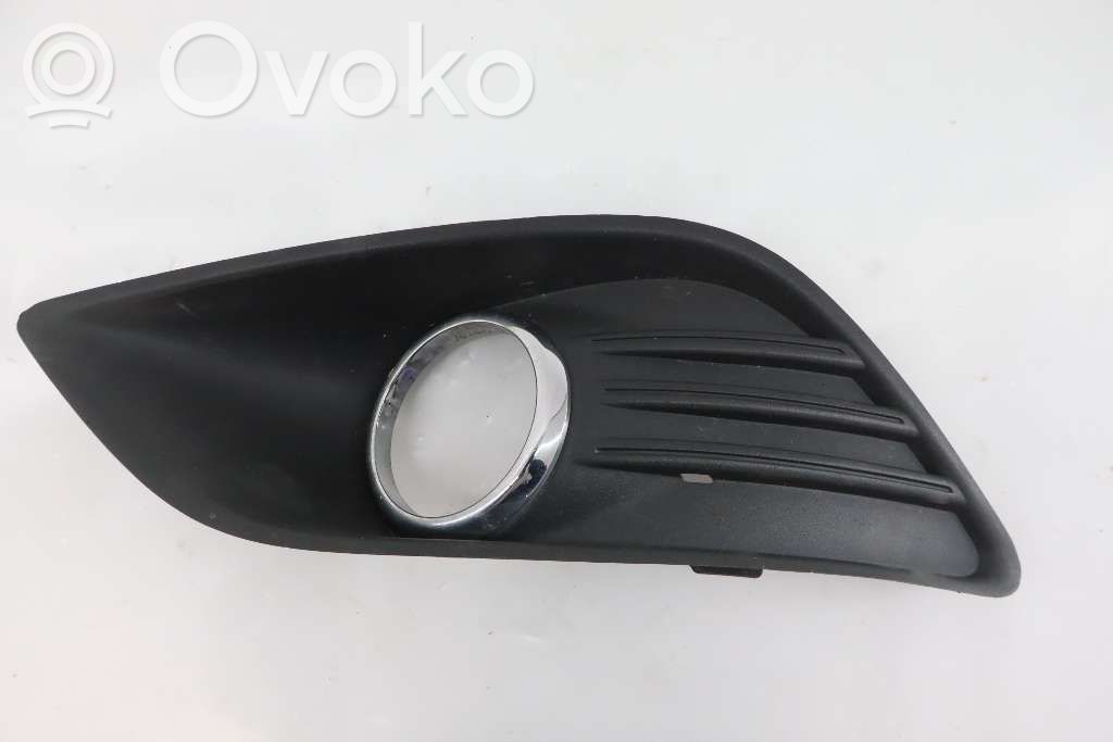 Ford Focus Front fog light trim/grill 