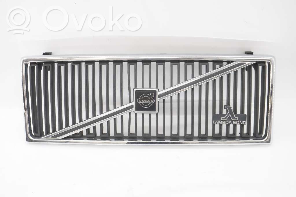 Volvo 740 Etupuskurin alempi jäähdytinsäleikkö 
