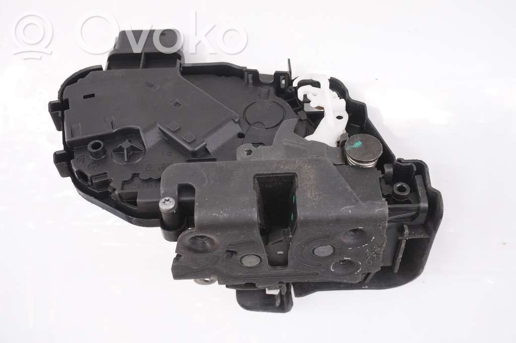 Volvo V70 Etuoven lukko 